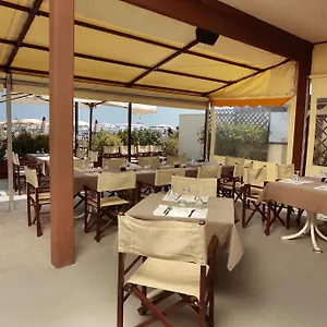 https://hotel-globus-cesenatico.emilia-romagnahotels.net